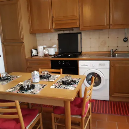 Piazzadarmi 26 アパート *