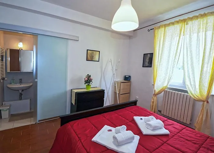 Piazzadarmi 26 * Ανκόνα